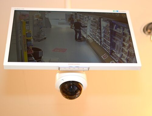 El aviso de uso de cámaras de videovigilancia en el trabajo debe advertir si graba sonido